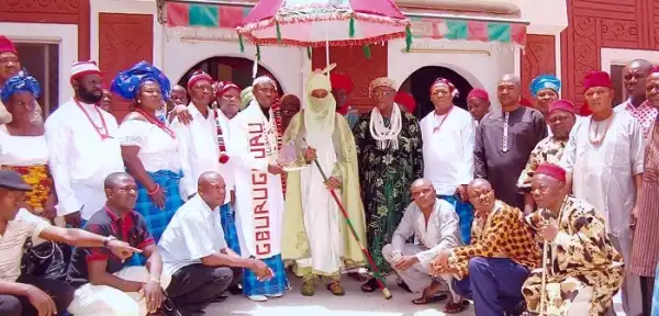 Picture Of Eze Ndigbo Of Kano With Emir Sanusi